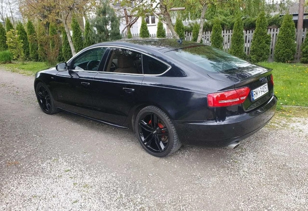 Audi A5 cena 40000 przebieg: 324000, rok produkcji 2010 z Staszów małe 46